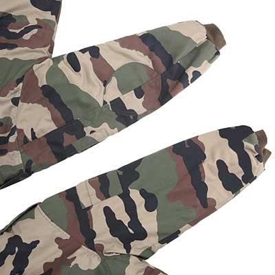 Rinforzo del gomito della giacca militare