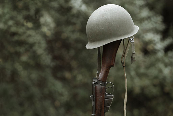 produttori di elmetti militari