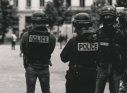 8 Domanda sul giubbotto antiproiettile della polizia